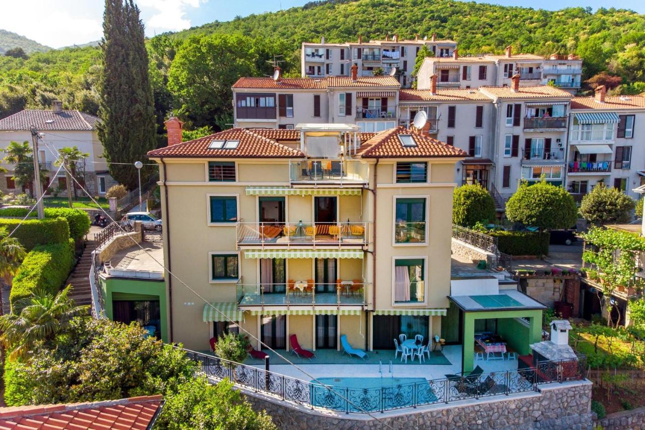 Lux Apartmani Opatija Exterior foto